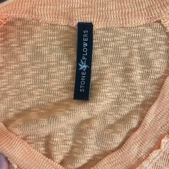 Stone Flowers Long Sleeve Knit Top Size L - Picture 4 of 6